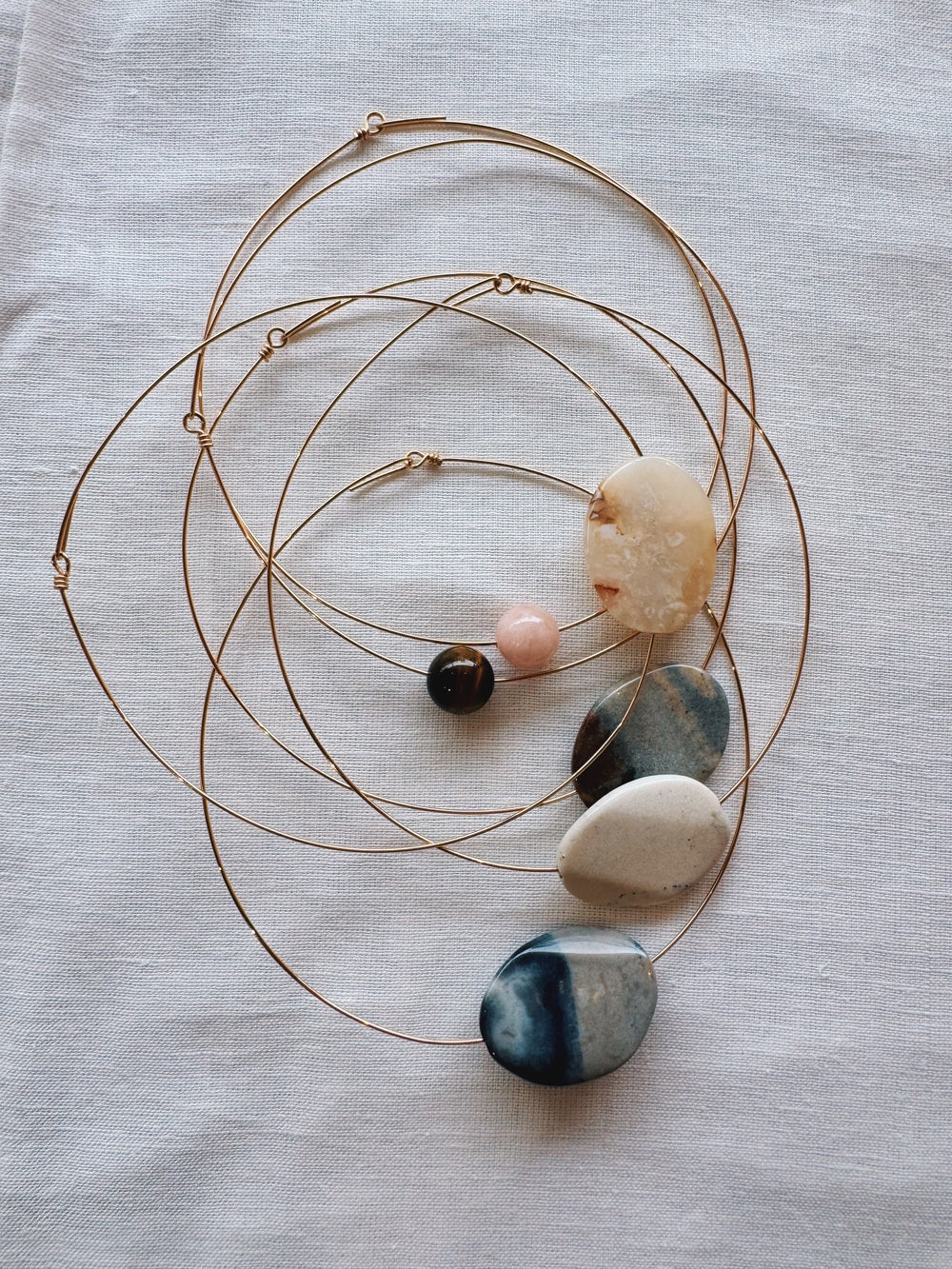 athena & co gem collar necklace gold agate